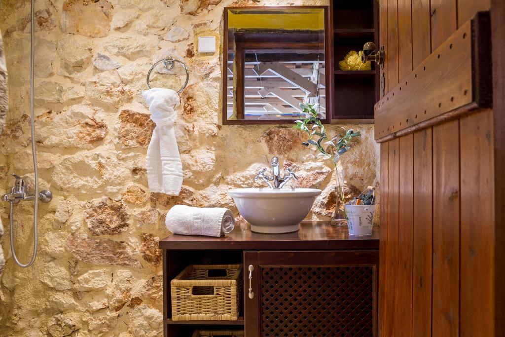 Verekinthos Villas - Pool, Hot Tub, Bbq, Kids Playground, Stunning Mountain Views Yerolákkos Exterior foto