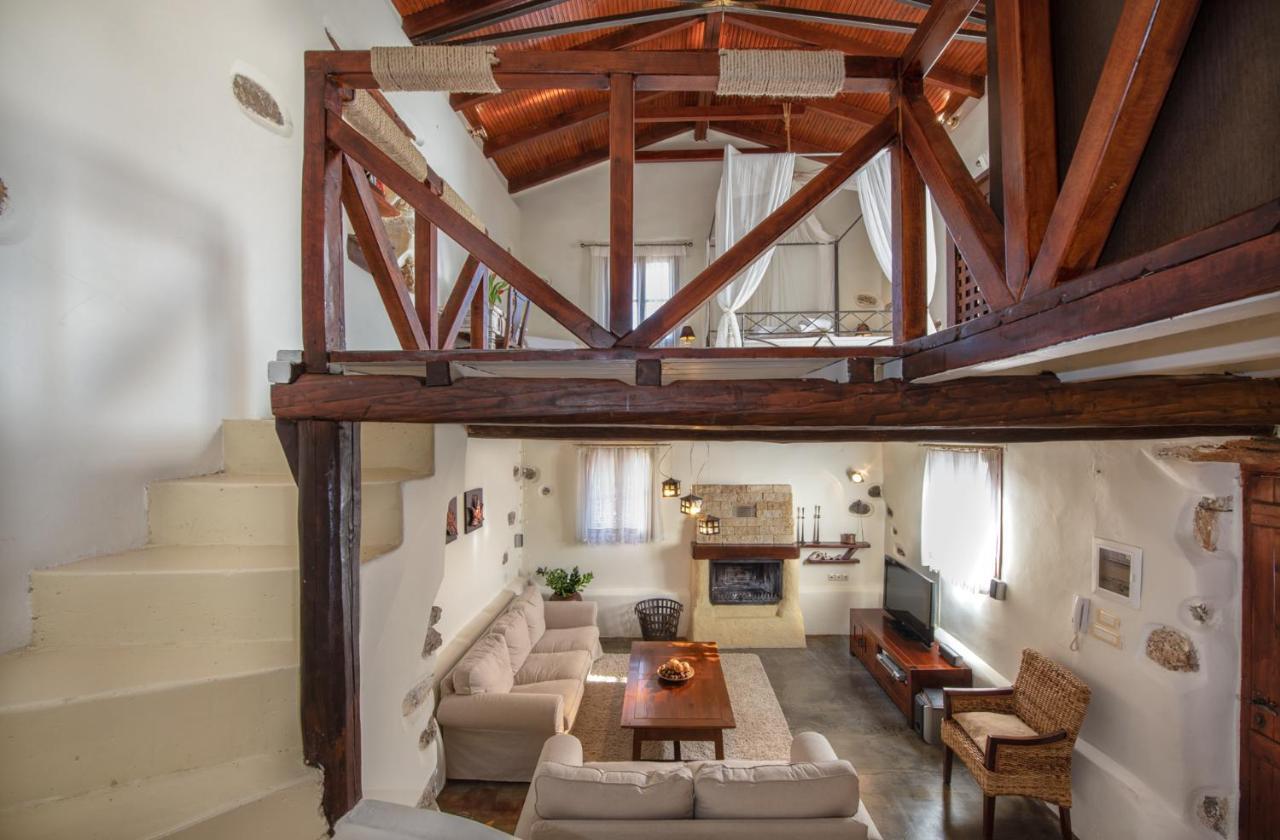 Verekinthos Villas - Pool, Hot Tub, Bbq, Kids Playground, Stunning Mountain Views Yerolákkos Exterior foto